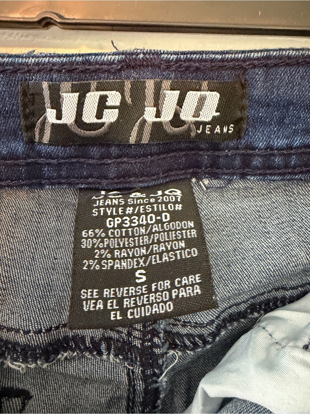Flared Distressed Women’s Jeans - Dark Blue - Picture 3 of 3